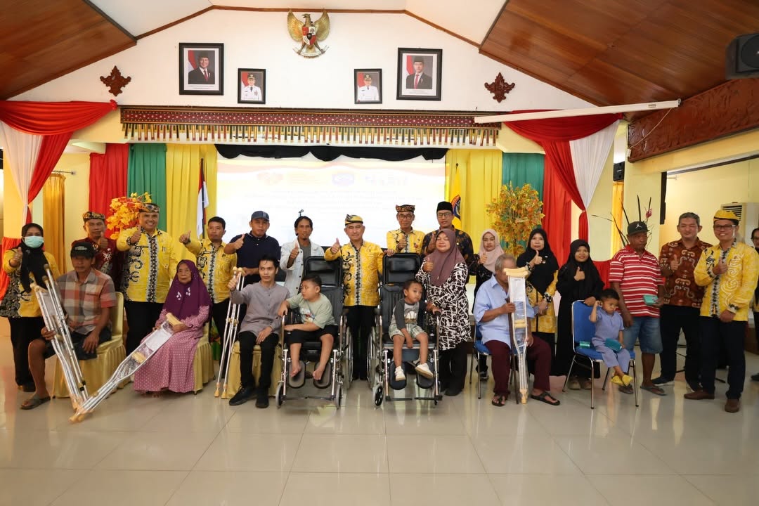 Pemerintah Kota Tarakan Menyerahkan Alat Bantu Kesehatan dan Bimbingan Sosial Medis